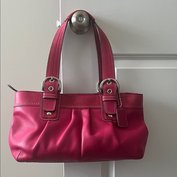 Pink Coach Shoulder Bag F13732 - Picture 1 of 13